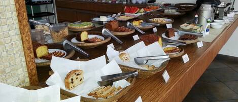 Tägliches inbegriffenes Frühstücksbuffet