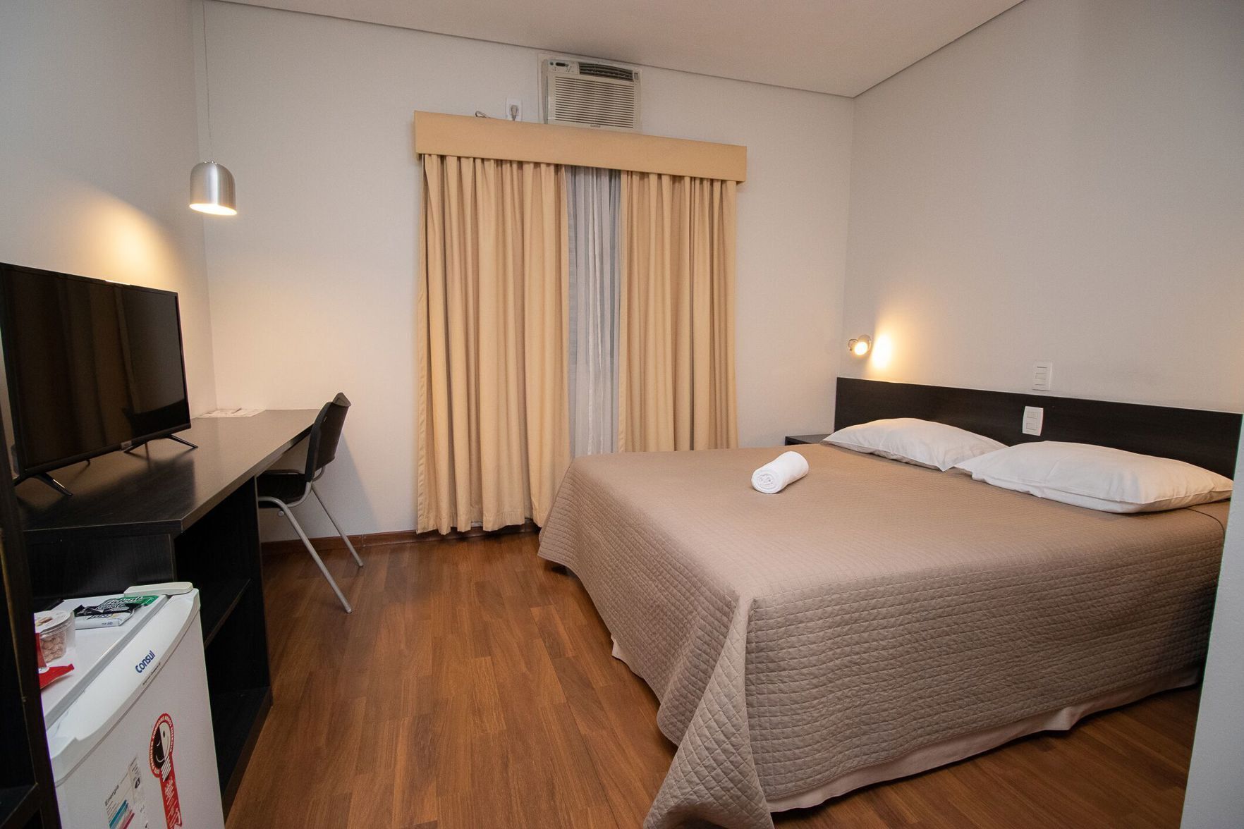 Minibar, in-room safe, desk, laptop workspace