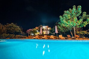 Front of property – evening/night