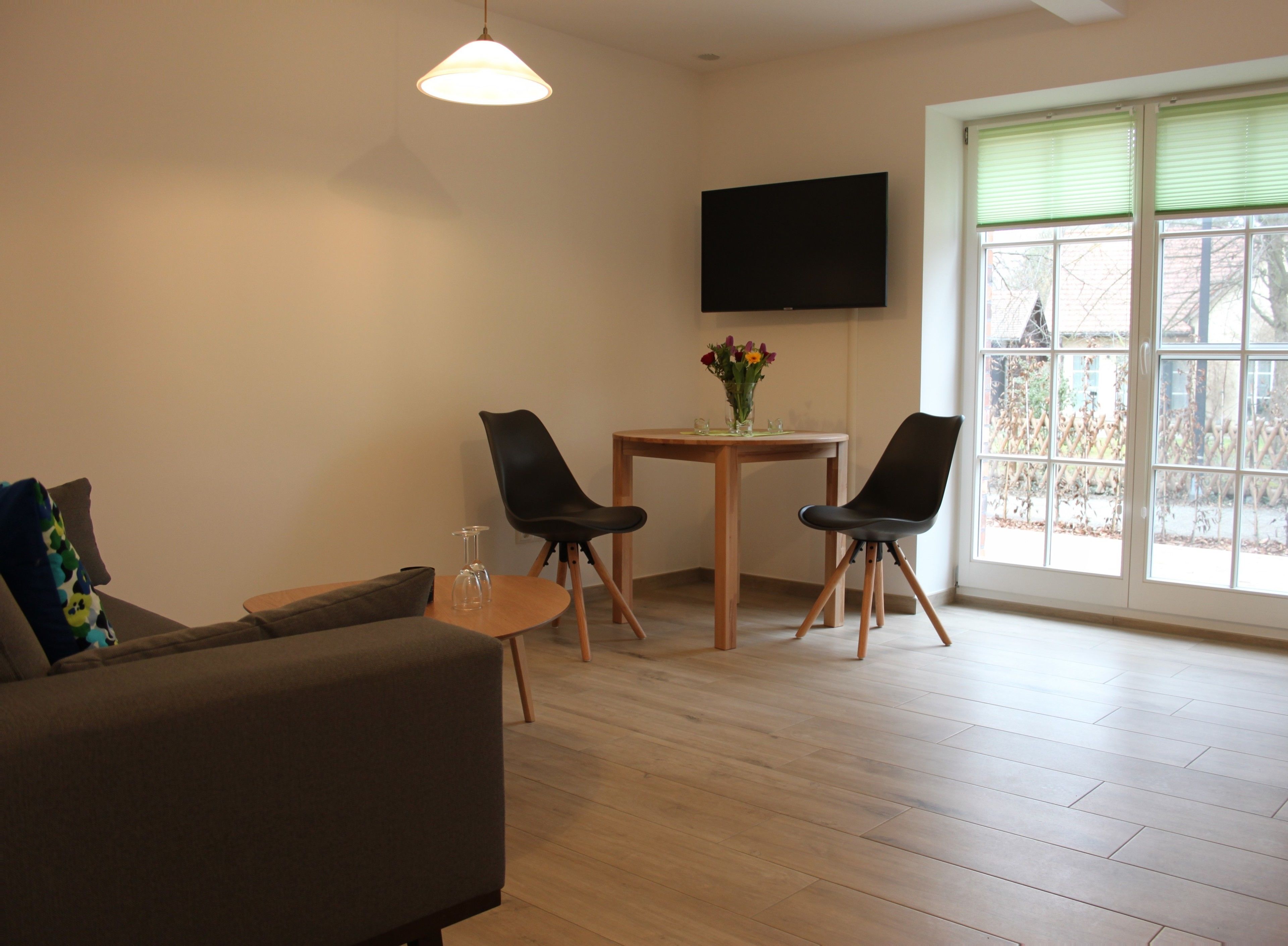 Apartment | Wohnbereich | Flachbildfernseher