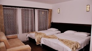 Standard Triple Room, Mountain View | Minibar, in-room safe, soundproofing, free WiFi - Simre Otel (Amasya)