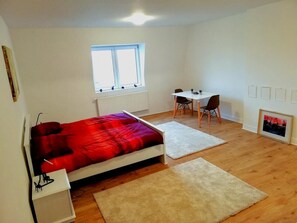 Room (Forest) - Maison d'Istrie (Brussels)