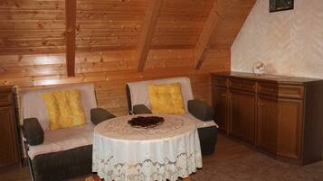 House | Living room | Flat-screen TV