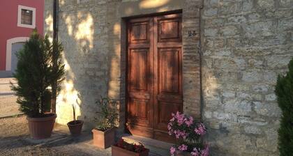 RossoPorpora Agriturismo Colle Cardinale