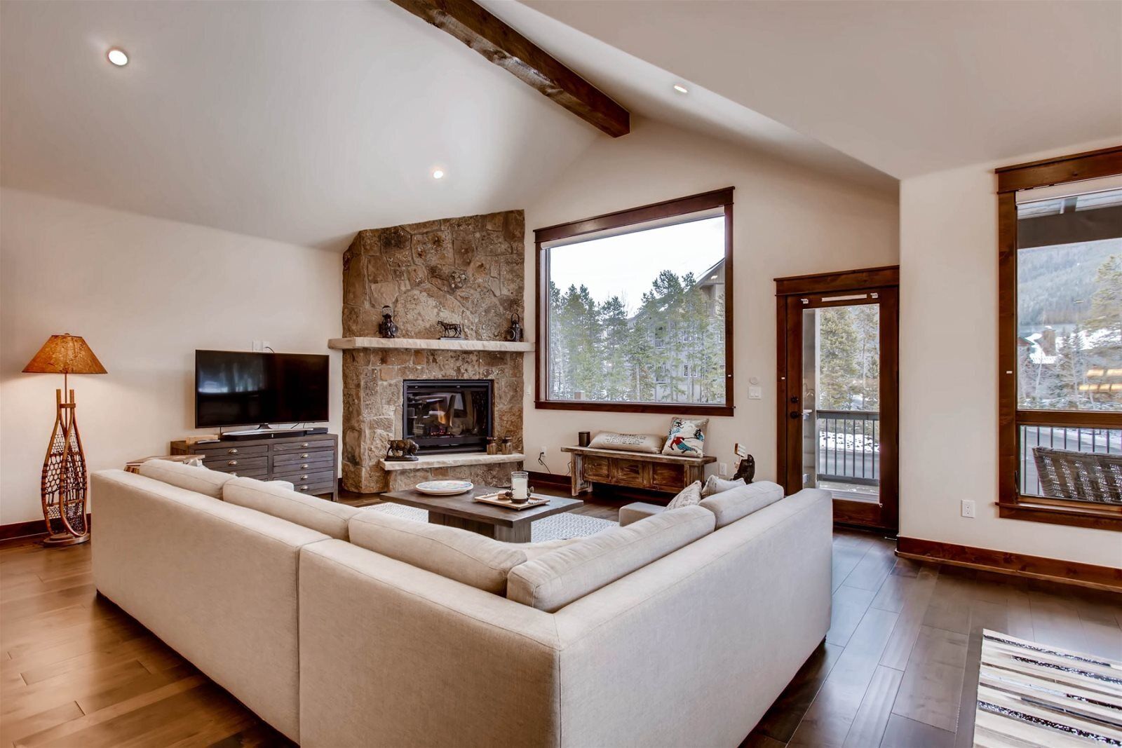 House (40-3_RiverRun_Townhome) | Exterior