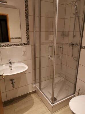 Shower, towels