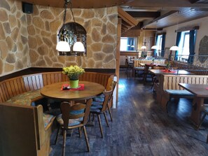 Restaurant - Hotel Oyer Hof – selbst Service (Oy-Mittelberg)