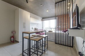 Design Studio, 1 Queen Bed with Sofa bed | In-room dining - Soho Style Moderno Studio las Mercedes (Asunción)