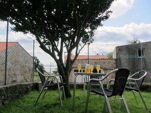 Outdoor dining - Rustic house with sea views (Carnota)