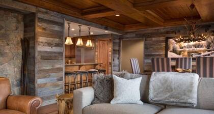 Bachelor Gulch Ritz-carlton 2 Bedroom Mountain Residence With Ski in, Ski out Access, Hot Tub, and Full Service Spa