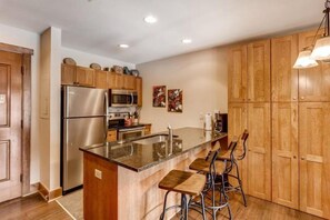 Condo (100-River-Run-Condos-Platinum) | Exterior