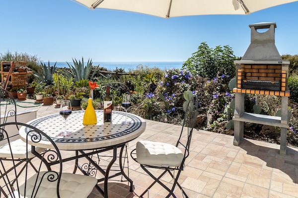 Terrasse mit fantastischen Meerblick direkt auf den Klippen