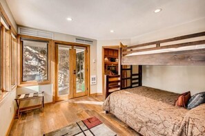 콘도 (2707_Chateaux_DuMont_3Bedroom) | 3 개의 침실, 다리미/다리미판, 무료 WiFi, 침대 시트