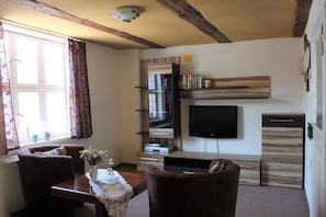 Apartment | Living room | TV