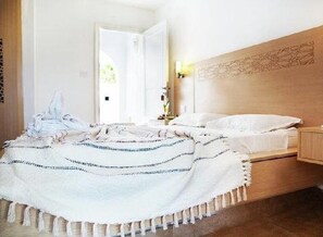 Dobbeltrom – standard | Skrivebord, wi-fi (mot et tillegg) og sengetøy