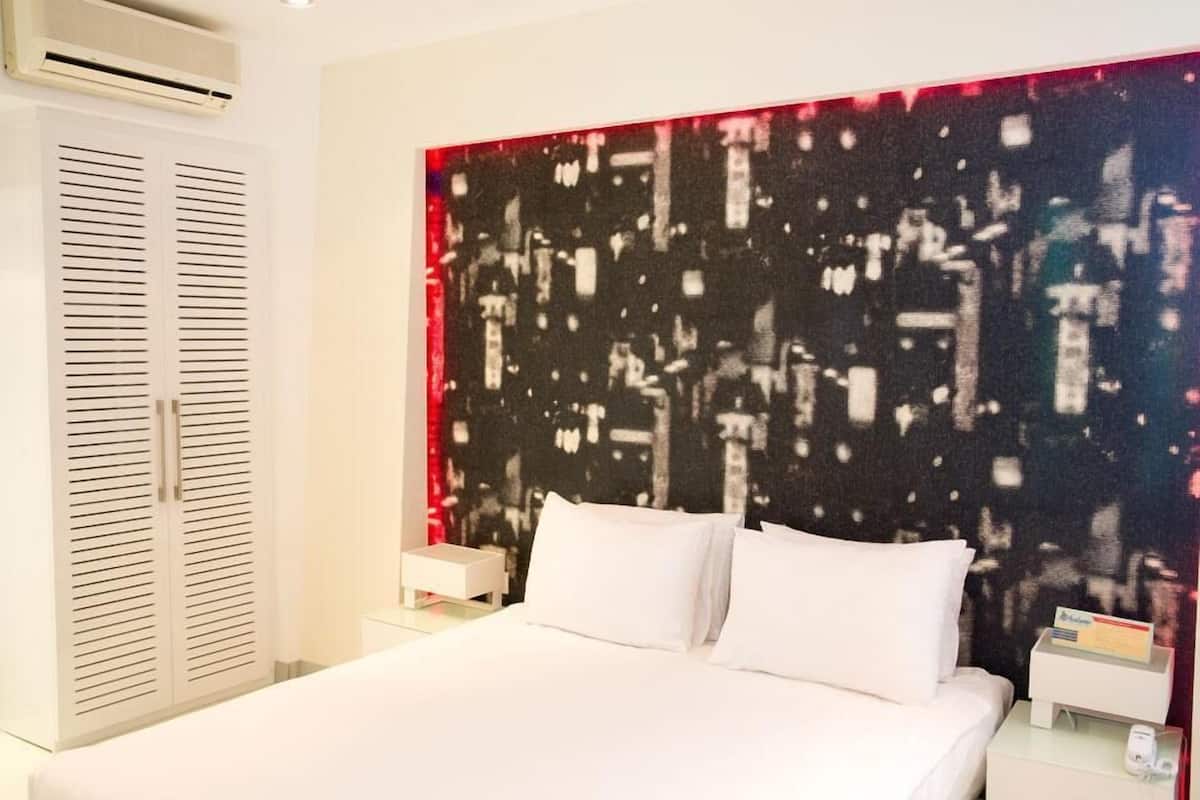 Chambre Double | Minibar, fer et planche à repasser, Wi-Fi gratuit, draps fournis