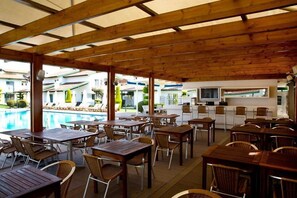 Free daily cooked-to-order breakfast - Villa Saray (Cesme)