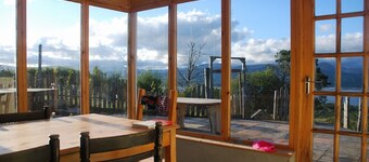 Beara-juweel, eenvoudig maar compleet appartement met een prachtig uitzicht.