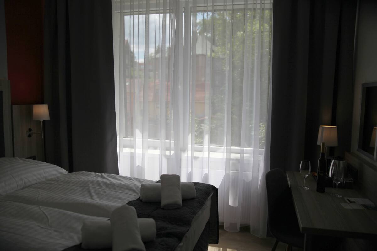 double room | desk, laptop workspace, blackout curtains, free wifi