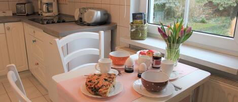 Appartement | Dineren in de kamer