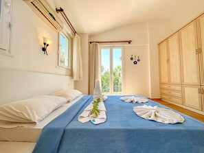 3 chambres, fer et planche à repasser, lit parapluie, Wi-Fi gratuit