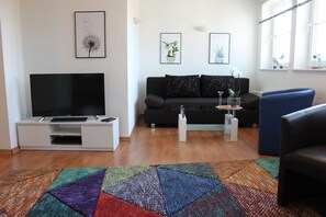 公寓, 2 间卧室 | 起居区 | 平板电视