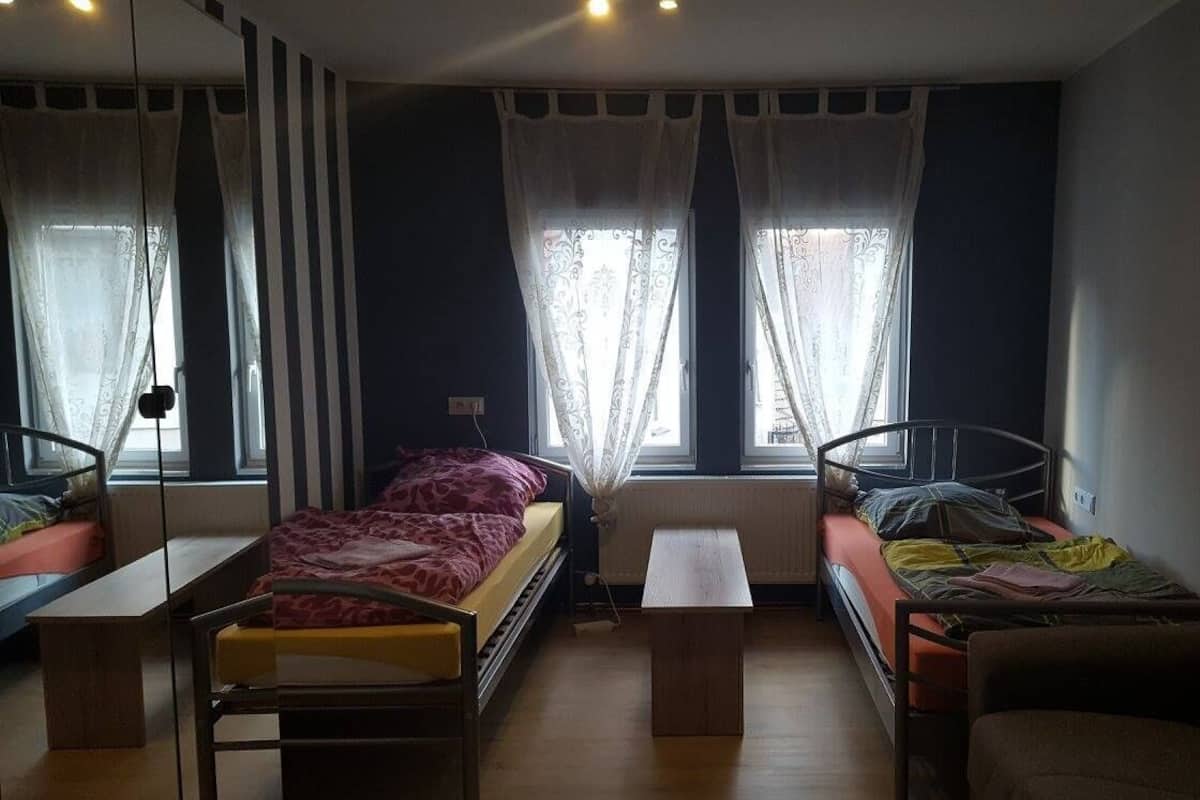 Lägenhet - 1 sovrum (2 Guests) | 1 sovrum, strykjärn/strykbräda, gratis wi-fi och sängkläder