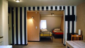 Single Studio | Iron/ironing board (on request), free WiFi, bed sheets - KRW Location (Lauffen am Neckar)