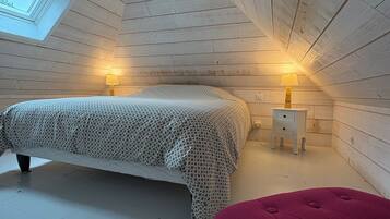 1 Schlafzimmer, Schreibtisch, Reisekinderbett, kostenloses WLAN