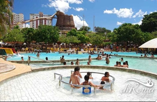 Piscina interna, piscina externa