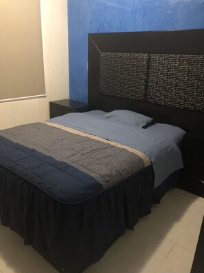 4 quartos, ferros/tábuas de passar roupa, Wi-Fi, roupa de cama