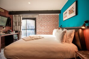 Quarto casal ou duplo luxo | Roupas de cama premium, frigobar, cofres nos quartos, escrivaninha