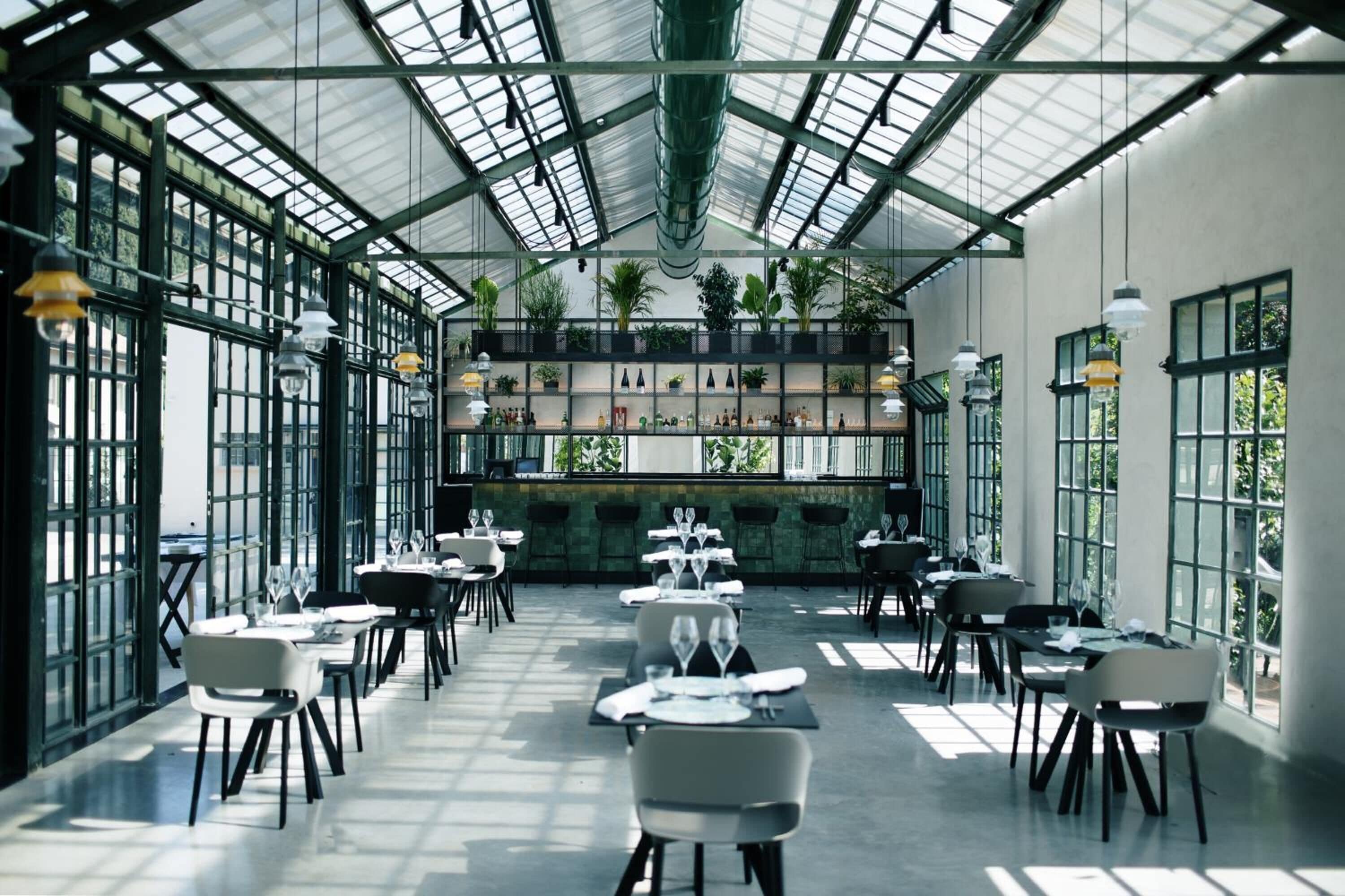 Se sirven comidas, cenas y cocina italiana 