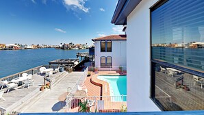 Outdoor pool - Fortuna Bay #8 (Corpus Christi)