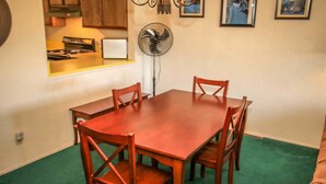 Coffee/tea maker, fridge, microwave, stovetop