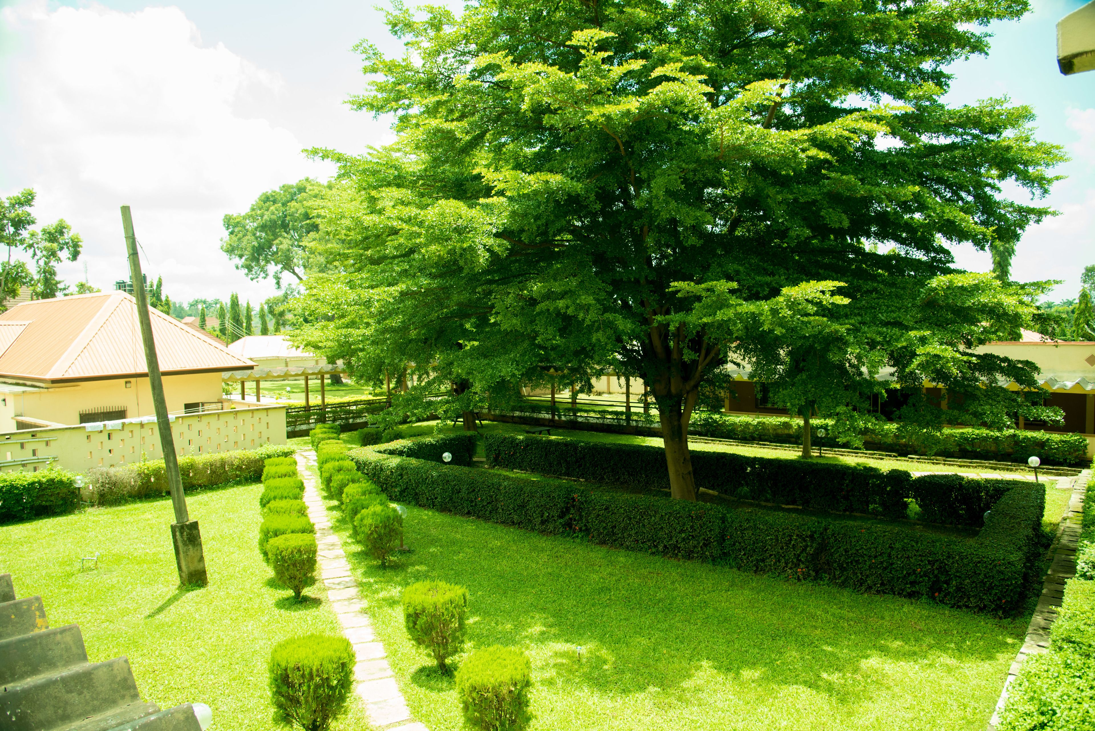 المنشأة من الخارج