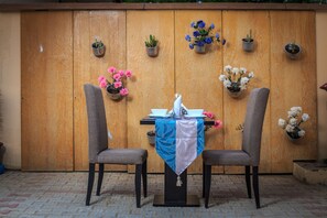 Outdoor dining