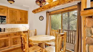 Σπίτι, Περισσότερα από 1 Κρεβάτια, μπανιέρα με υδρομασάζ, Θέα στο Βουνό (1494) | Γεύματα