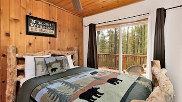 Casa, várias camas, banheira de imersão, vista para a montanha (1494) | 3 quartos, individualmente decorados, individualmente mobiliados