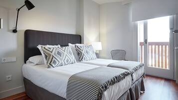 2 slaapkamers, een strijkplank/strijkijzer, gratis wifi, beddengoed