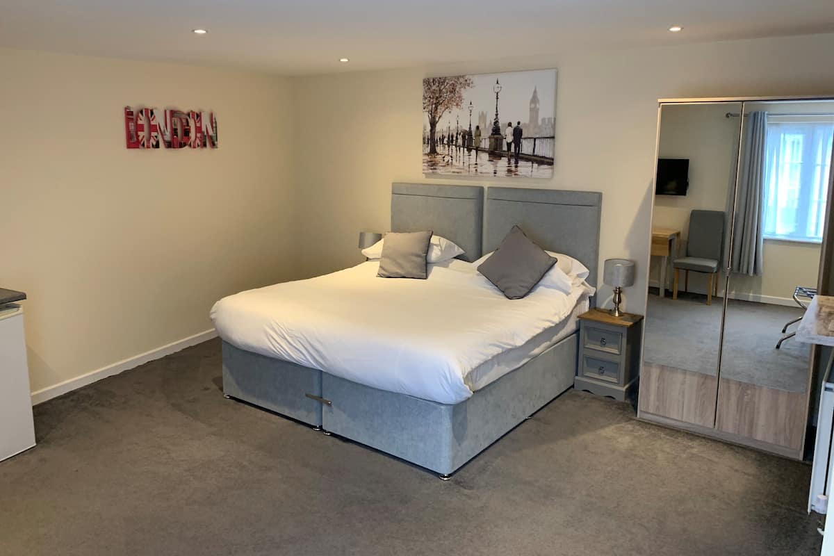 Family Studio | 1 bedroom, individually decorated, individually furnished