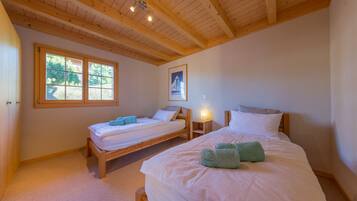 3 habitaciones, tabla de planchar con plancha y wifi gratis