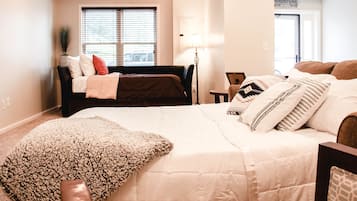 2 habitaciones, tabla de planchar con plancha, wifi y ropa de cama