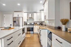 Fridge, microwave, oven, stovetop - Stunning Lake House with Sunset views! (Fox Lake)