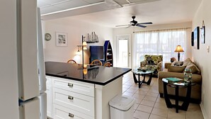 Unclassified image, 4 of 21, button - Nelray Shores (Port Aransas)