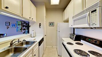 Kondominium, Beberapa Tempat Tidur, patio | Dapur pribadi | Lemari es, microwave, oven, dan kompor