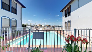 Outdoor pool - Fortuna Bay #7 (Corpus Christi)