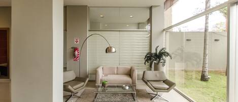 Sala de estar en el lobby