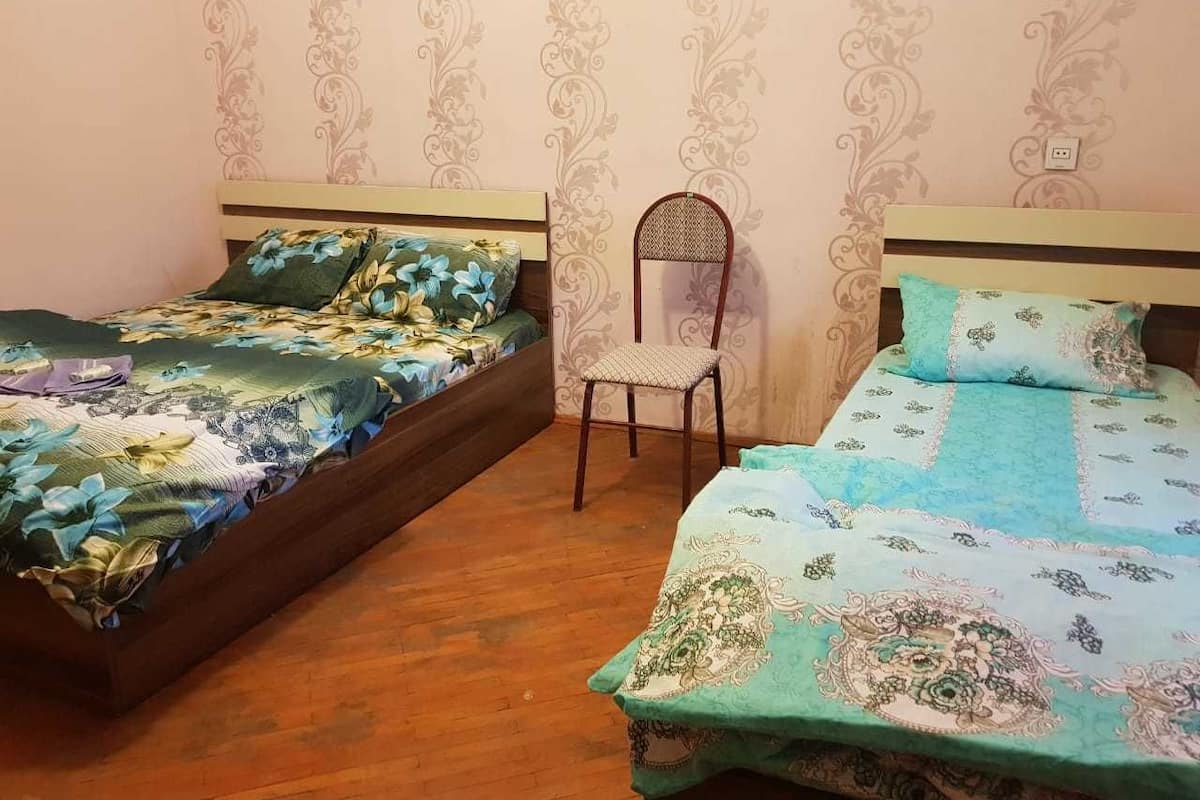 Basic Room | In-room safe, soundproofing, iron/ironing board, free WiFi