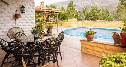 Casa Amaro taloa 6 hengelle